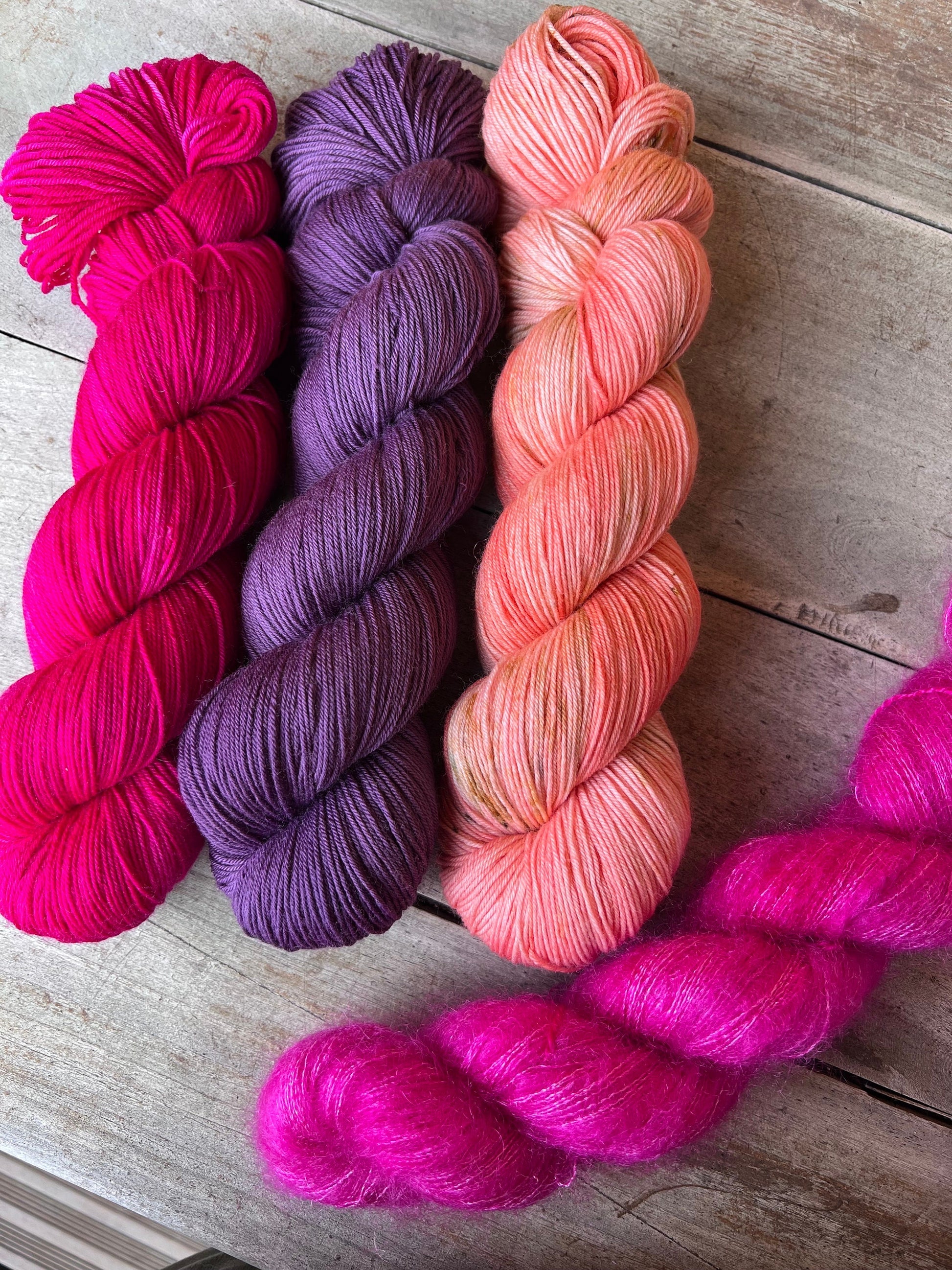Laine teinte à la main coloris Joy Fingering mérinos ou Mérinos nylon ou DK Mérinos ou Lace Mohair et soie