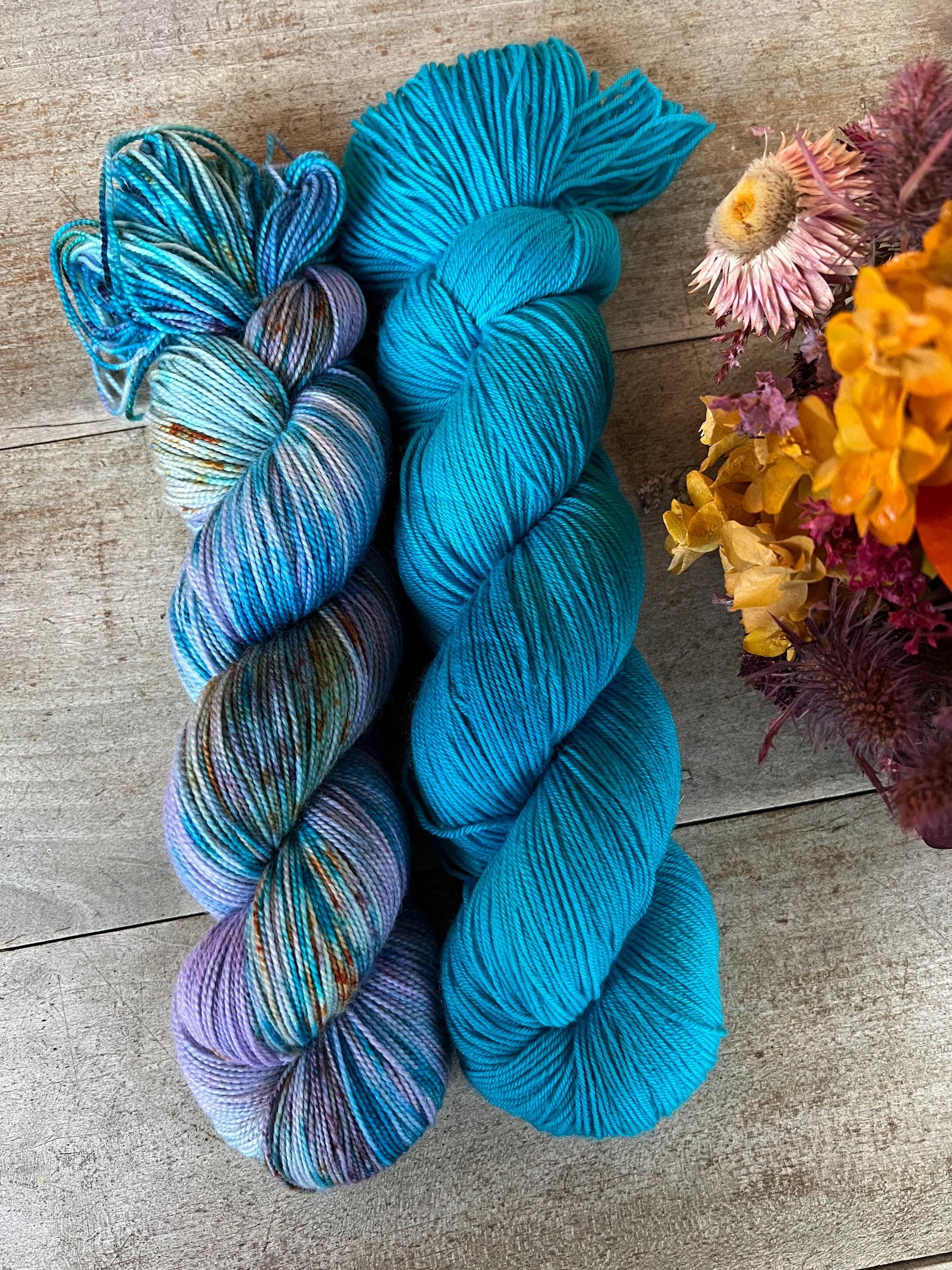 Laine teinte à la main Lilly FINGERING Mérinos ou Mérinos nylon ou DK Mérinos ou LACE Mohair et soie
