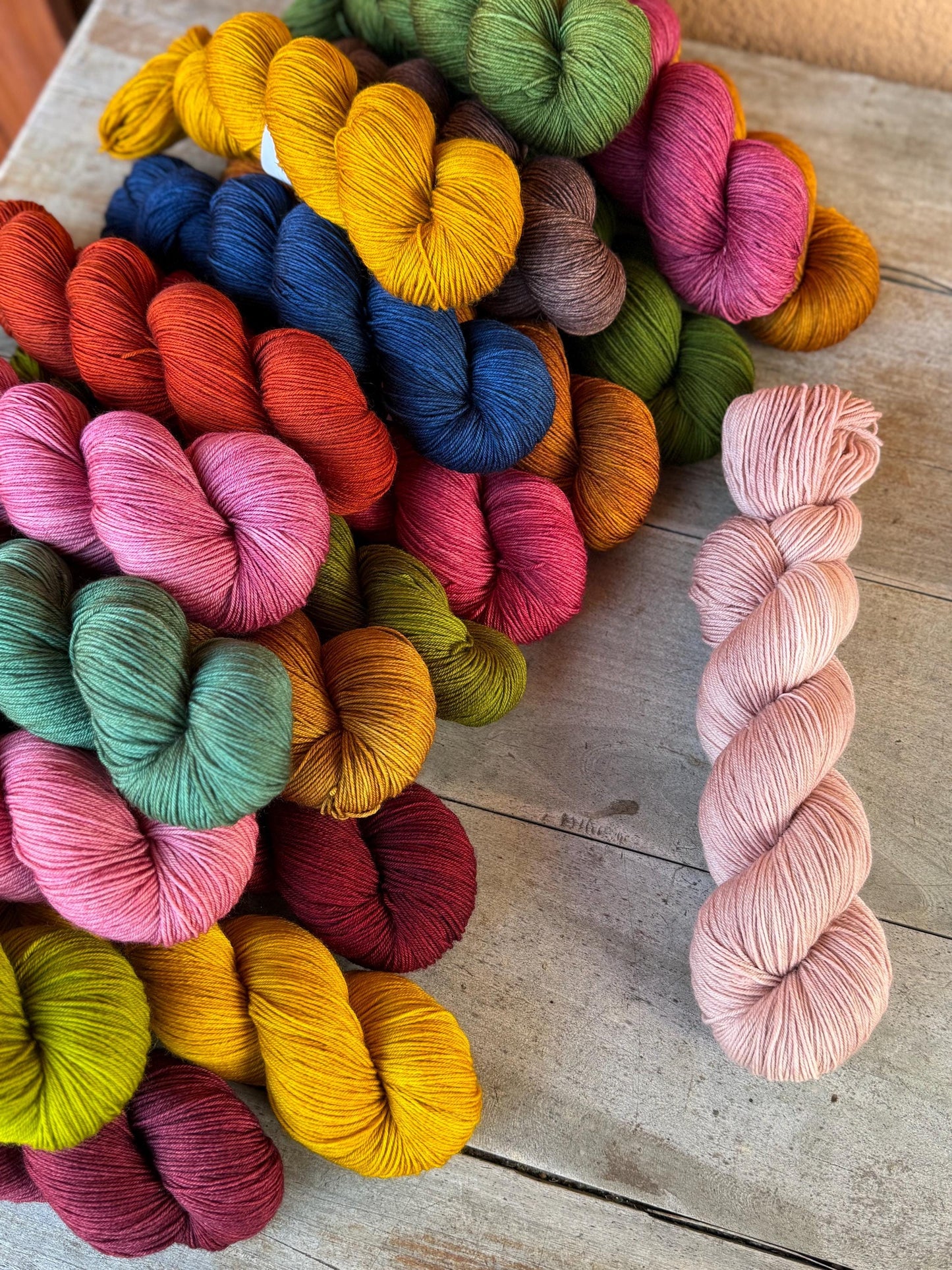 Laine teinte à la main Élouan Fingering Mérinos ou Mérinos nylon ou DK Mérinos ou Lace Mohair et soie