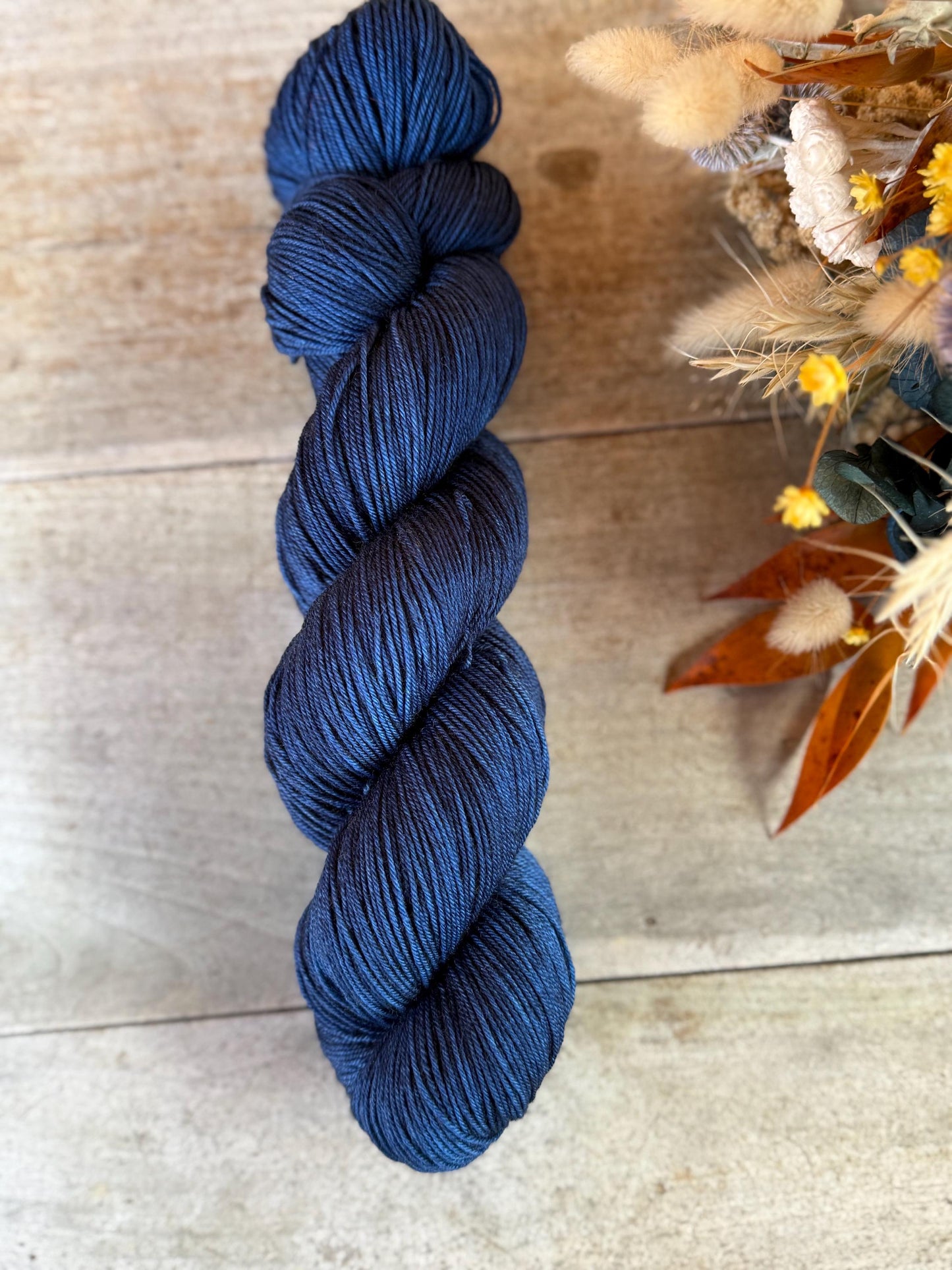 Laine teinte à la main Indigo Fingering Mérinos ou Mérinos nylon ou DK Mérinos ou Lace Mohair et soie