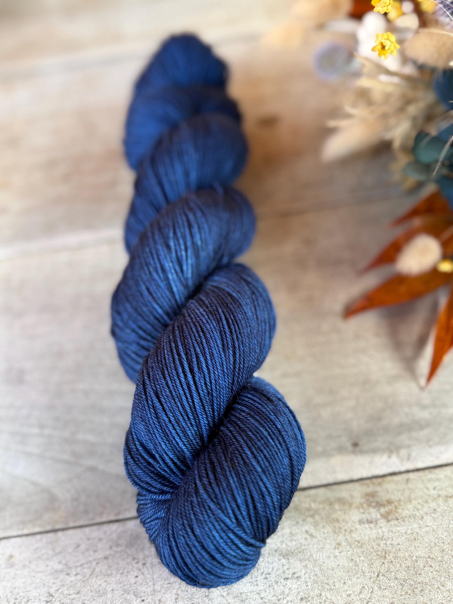 Laine teinte à la main Indigo Fingering Mérinos ou Mérinos nylon ou DK Mérinos ou Lace Mohair et soie